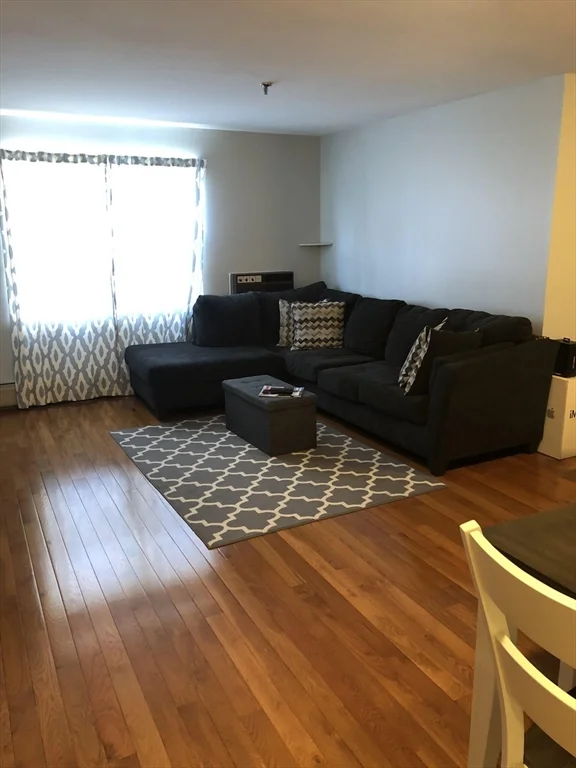 1 bed, 1 bath apartment for rent at 38 Carter St Unit 202, Everett — photo 4 of 9
