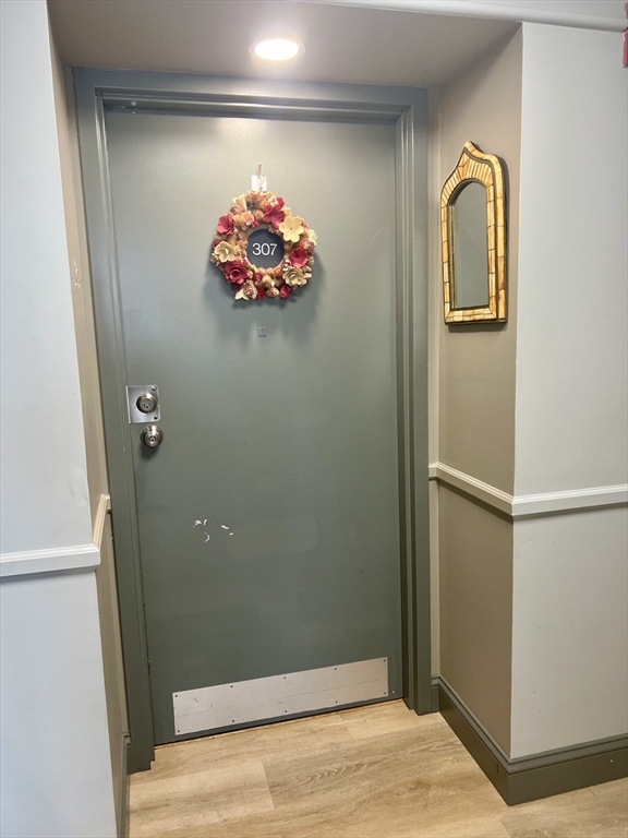 1 bed, 1 bath apartment for rent at 38 Carter St Unit 307, Everett — photo 2 of 11