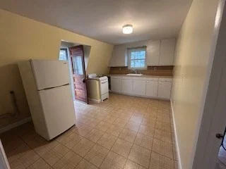 1 bed, 1 bath apartment for rent at 38 Cedar St Unit 1, Holliston — photo 4 of 15