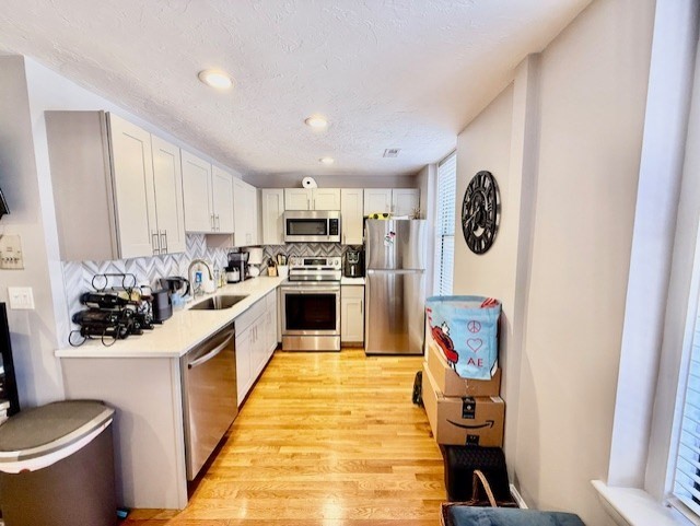 1 bed, 1 bath apartment for rent at 38 Charter St Unit 5, North End — photo 4 of 19