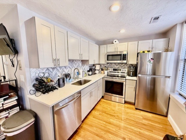 1 bed, 1 bath apartment for rent at 38 Charter St Unit 5, North End — photo 5 of 19
