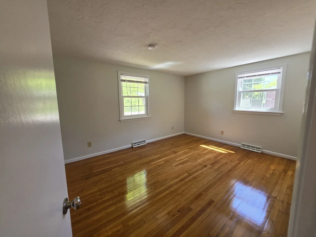 2 bed, 1 bath apartment for rent at 38 Cobb Unit 0, Rockland — photo 13 of 15