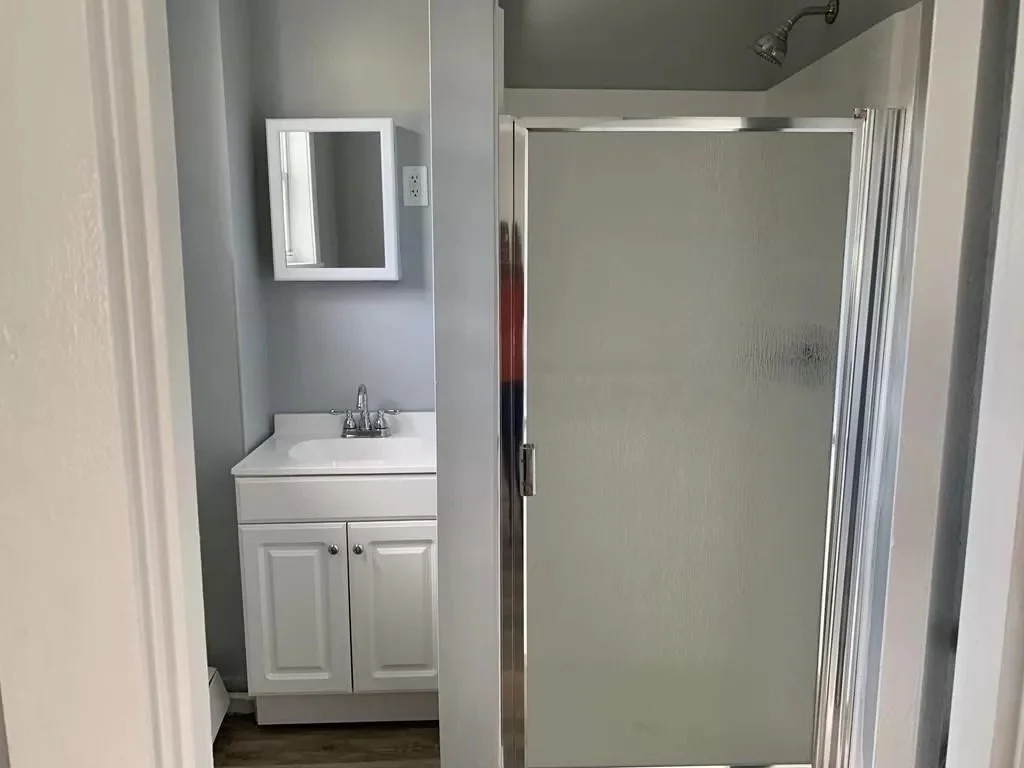 1 bed, 1 bath apartment for rent at 38 Crawford Unit 1, Fall River — photo 4 of 5