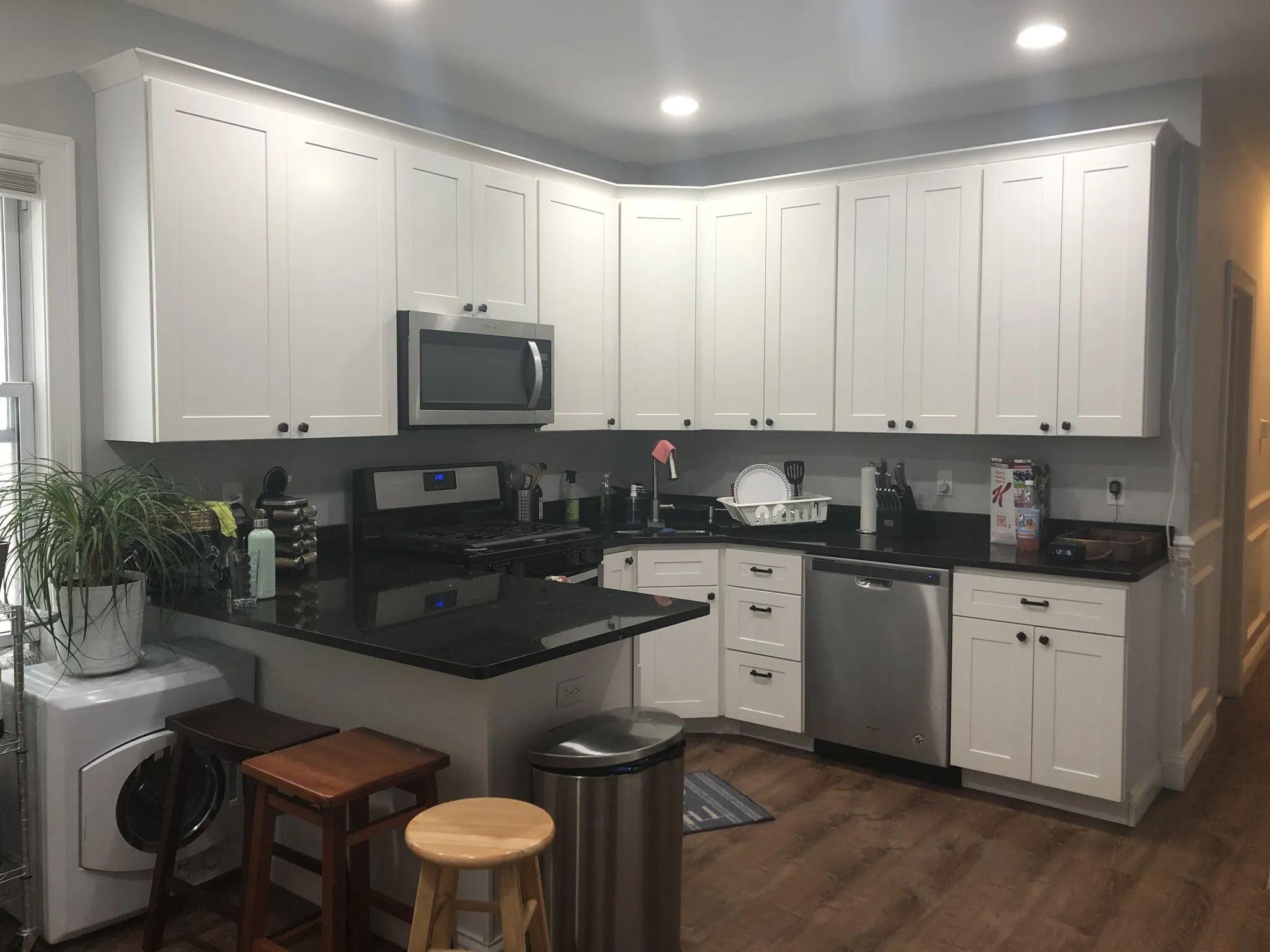 4 bed, 1 bath apartment for rent at 38 Crescent Ave Unit 1A, Dorchester — photo 2 of 9
