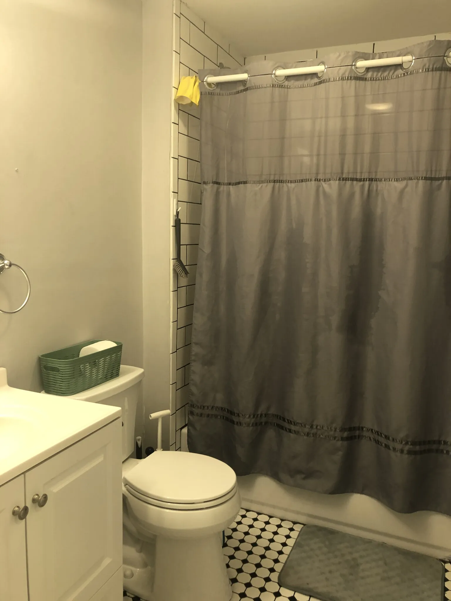 4 bed, 1 bath apartment for rent at 38 Crescent Ave Unit 1A, Dorchester — photo 4 of 9