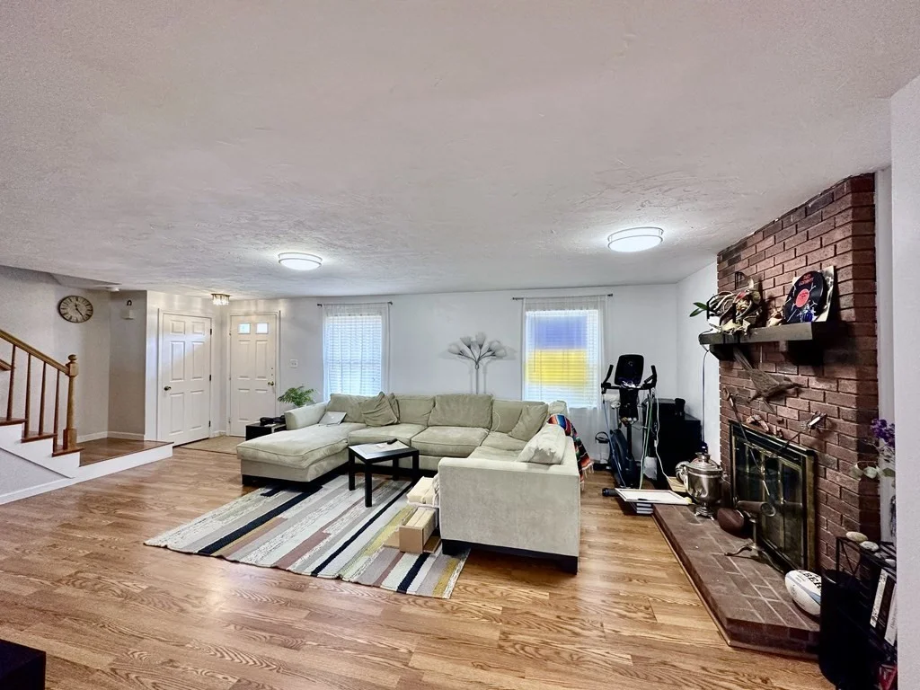3 bed, 3 bath apartment for rent at 38 Crescent Rd Unit 38, Needham Heights — photo 4 of 30