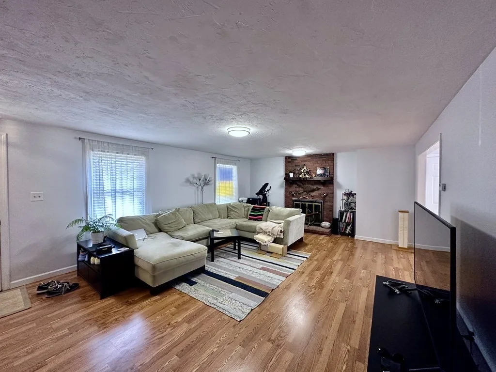 3 bed, 3 bath apartment for rent at 38 Crescent Rd Unit 38, Needham Heights — photo 3 of 30