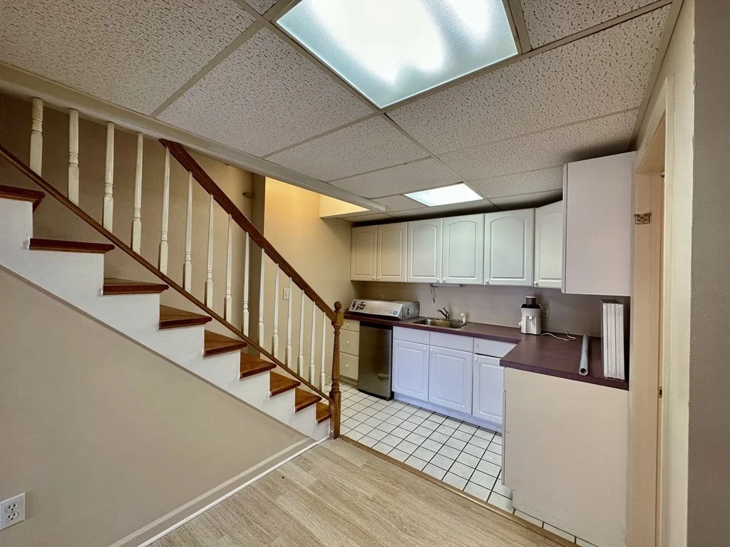 3 bed, 3 bath apartment for rent at 38 Crescent Rd Unit 38, Needham Heights — photo 24 of 30