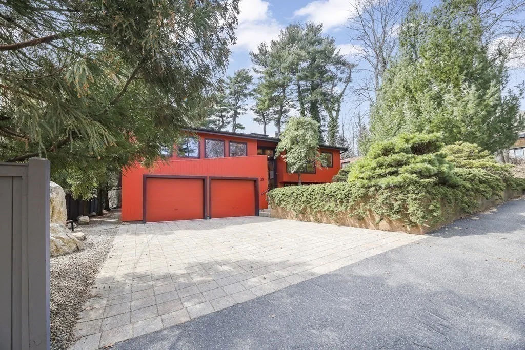 3 bed, 3 bath apartment for rent at 38 Cumberland Ave, Brookline Village — photo 38 of 39