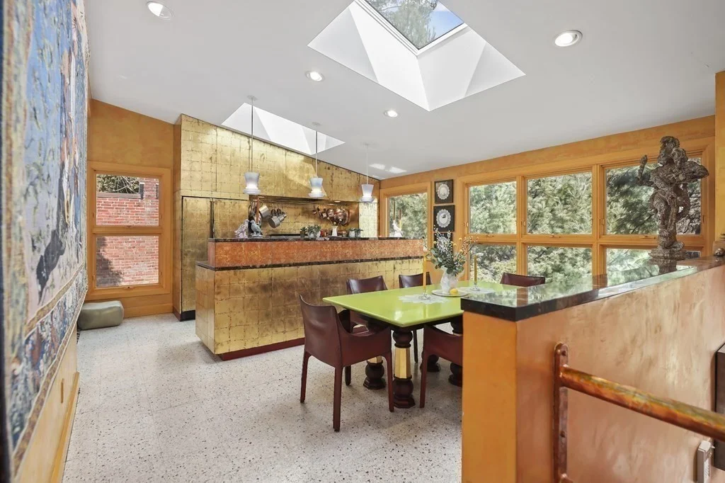 3 bed, 3 bath apartment for rent at 38 Cumberland Ave, Brookline Village — photo 5 of 39