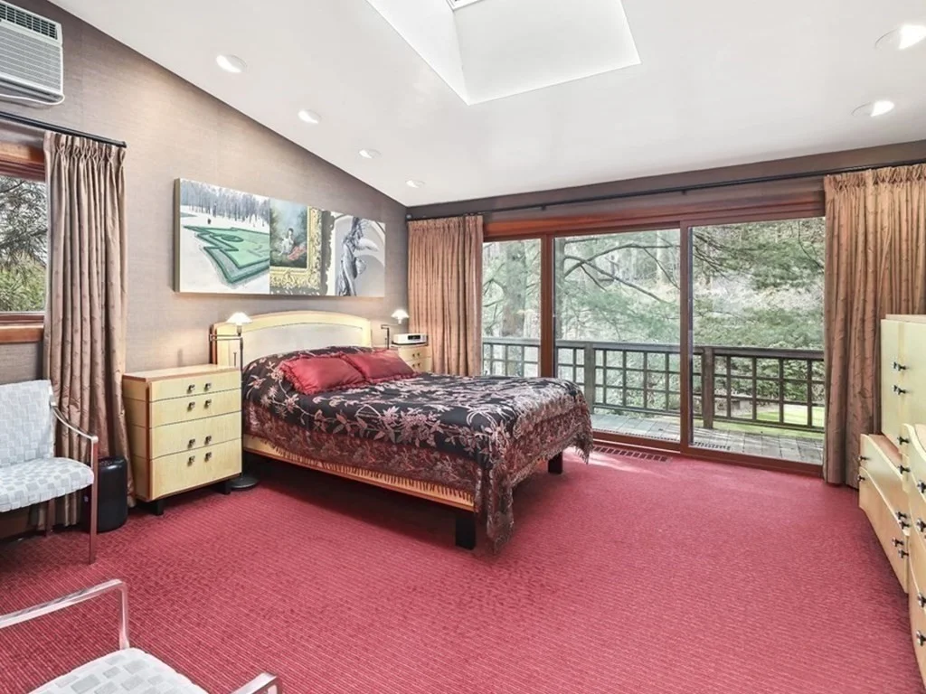 3 bed, 3 bath apartment for rent at 38 Cumberland Ave, Brookline Village — photo 12 of 39
