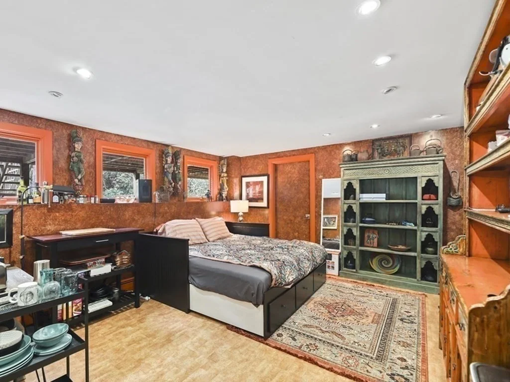 3 bed, 3 bath apartment for rent at 38 Cumberland Ave, Brookline Village — photo 21 of 39