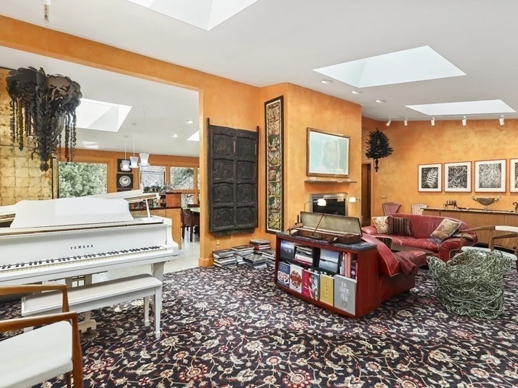 3 bed, 3 bath apartment for rent at 38 Cumberland Ave, Brookline Village — photo 8 of 39