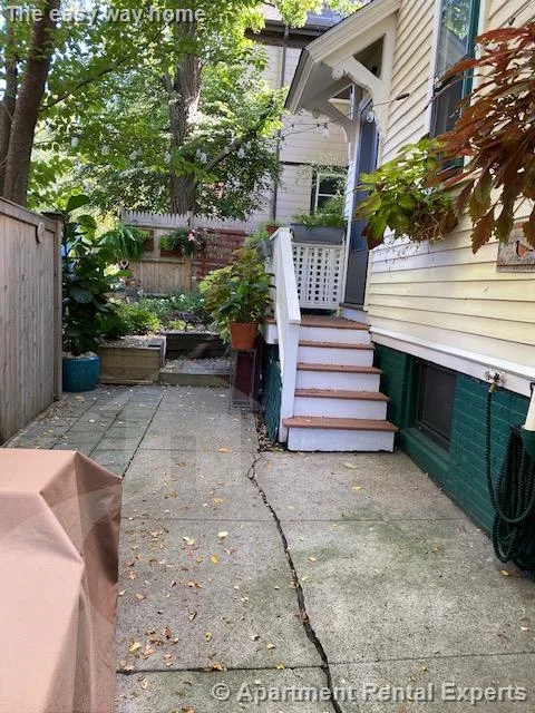 1 bed, 1 bath apartment for rent at 38 Dana St, Harvard Square — photo 16 of 19