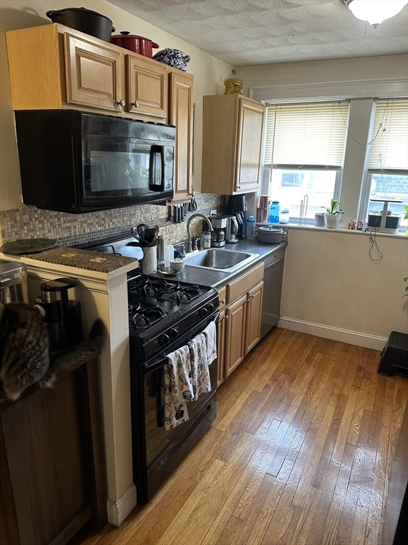 1 bed, 1 bath apartment for rent at 38 Day St Unit 20, Davis Square — photo 6 of 8