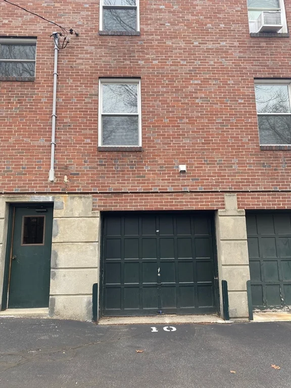 1 bed, 1 bath apartment for rent at 38 Dean Rd Unit T-2, Beaconsfield — photo 10 of 11