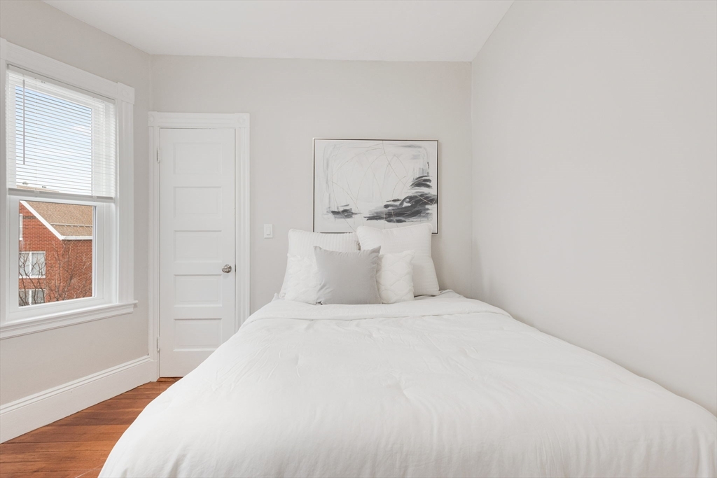 1 bed, 1 bath apartment for rent at 38 Dorset St Unit 1, Dorchester — photo 17 of 41