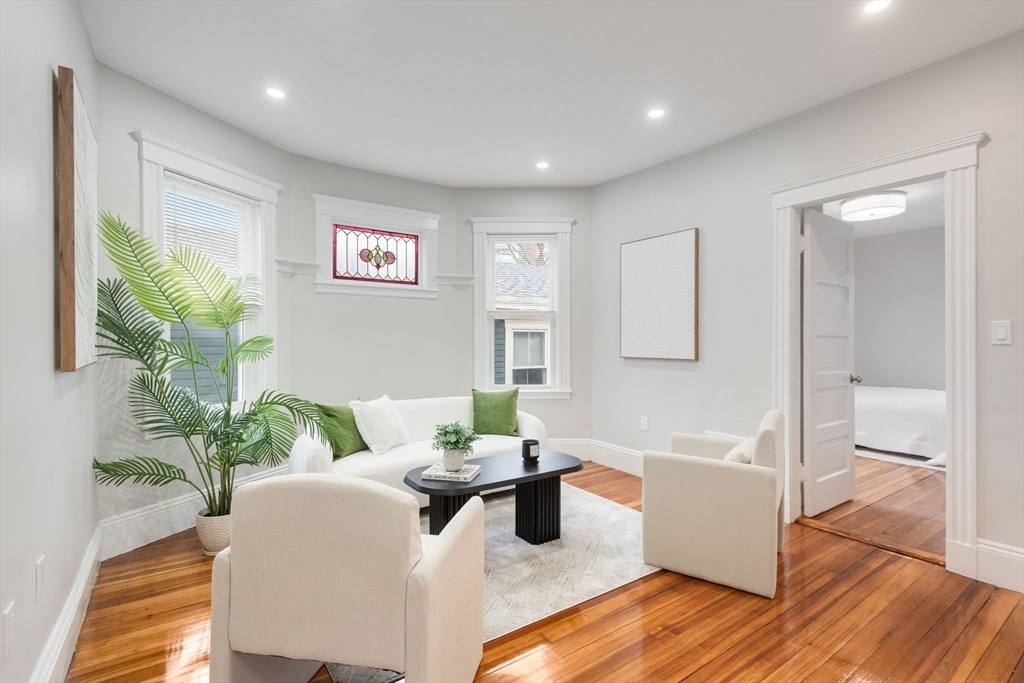 1 bed, 1 bath apartment for rent at 38 Dorset St Unit 1, Dorchester — photo 3 of 41