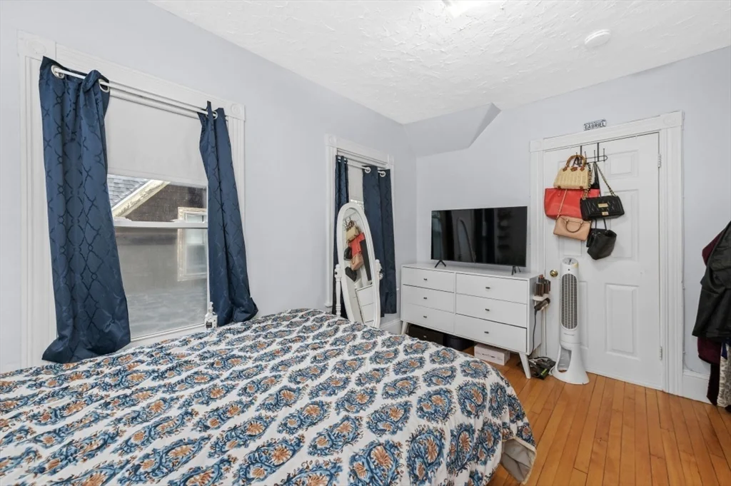 1 bed, 1 bath apartment for rent at 38 E Foster Unit 2, Melrose — photo 12 of 17