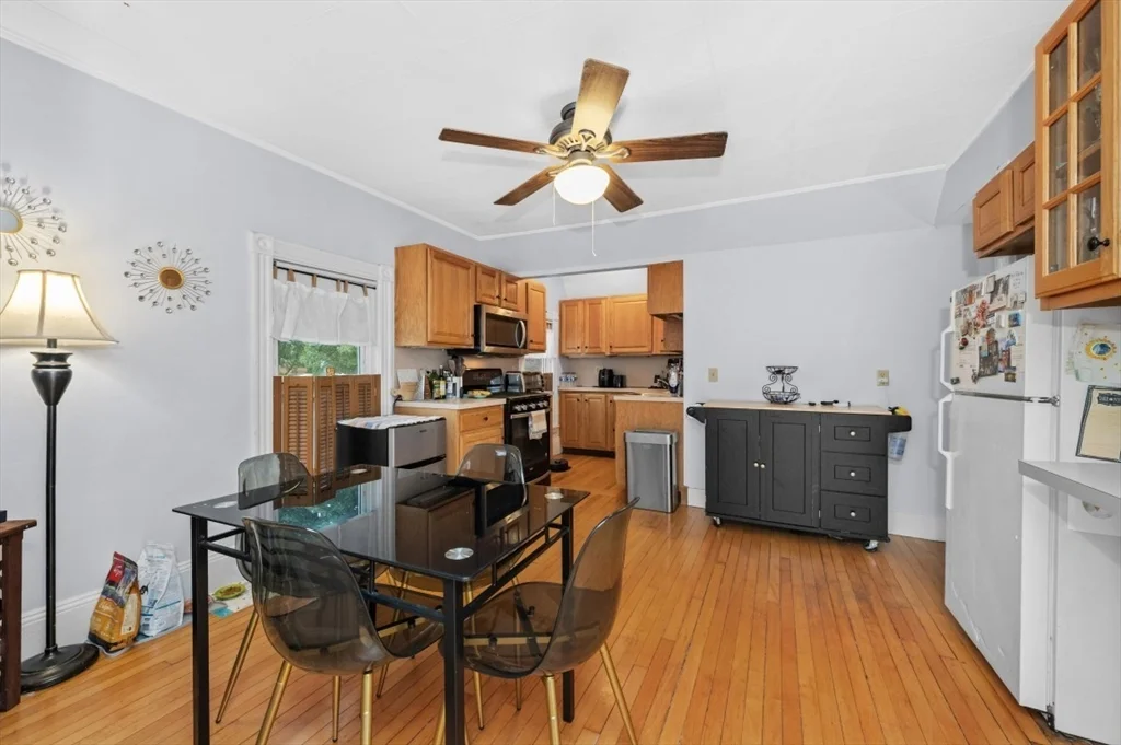 1 bed, 1 bath apartment for rent at 38 E Foster Unit 2, Melrose — photo 9 of 17