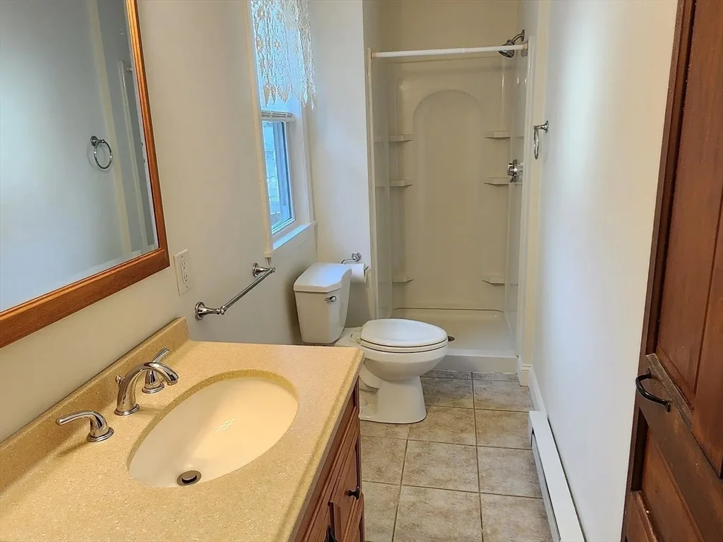 3 bed, 1 bath apartment for rent at 38 Elmwood Unit B, South Grafton — photo 17 of 27