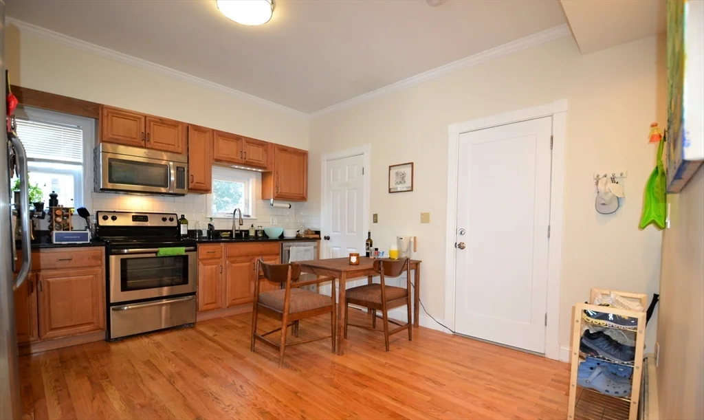 2 bed, 2 bath apartment for rent at 38 Etna St Unit 1, Brighton — photo 6 of 13