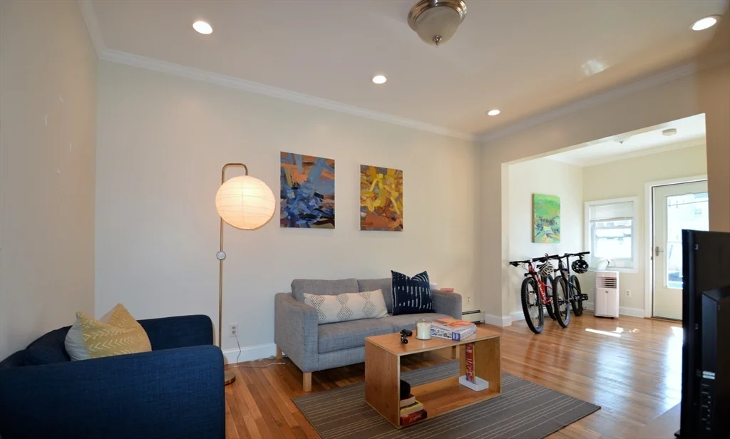2 bed, 2 bath apartment for rent at 38 Etna St Unit 1, Brighton — photo 2 of 13
