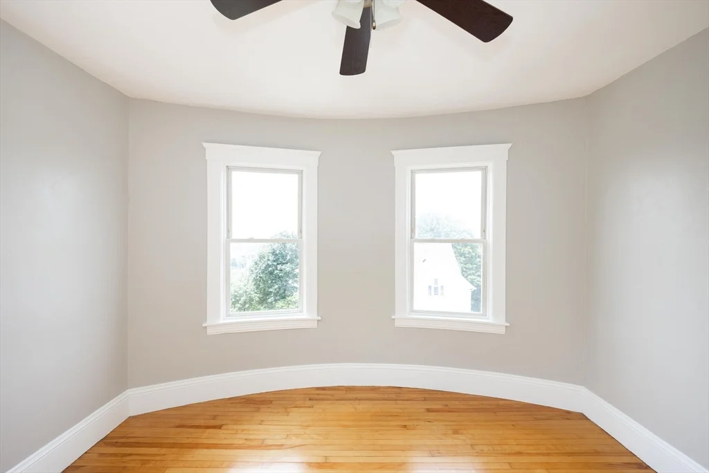 3 bed, 1 bath apartment for rent at 38 Everard St Unit U2, Worcester — photo 10 of 16