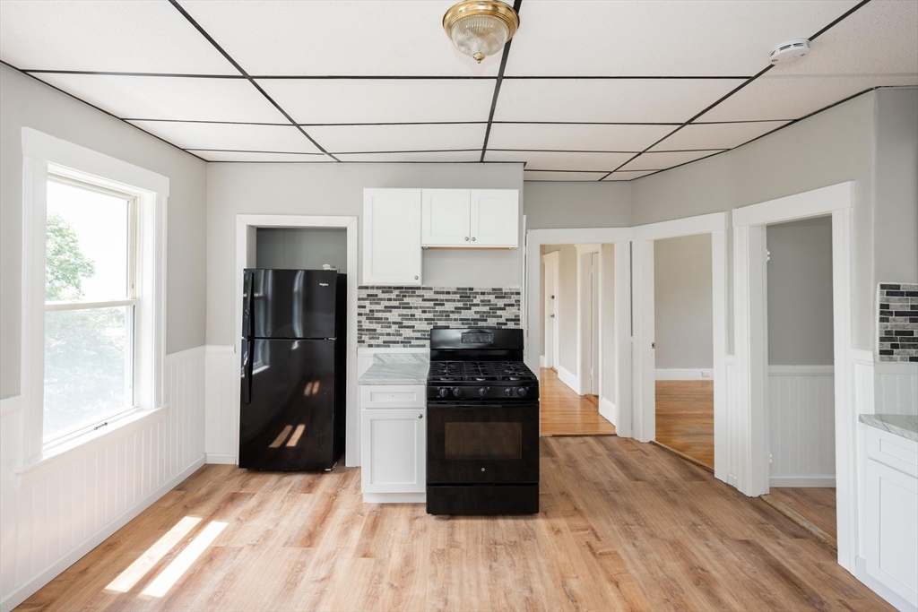 3 bed, 1 bath apartment for rent at 38 Everard St Unit U3, Worcester — photo 3 of 16