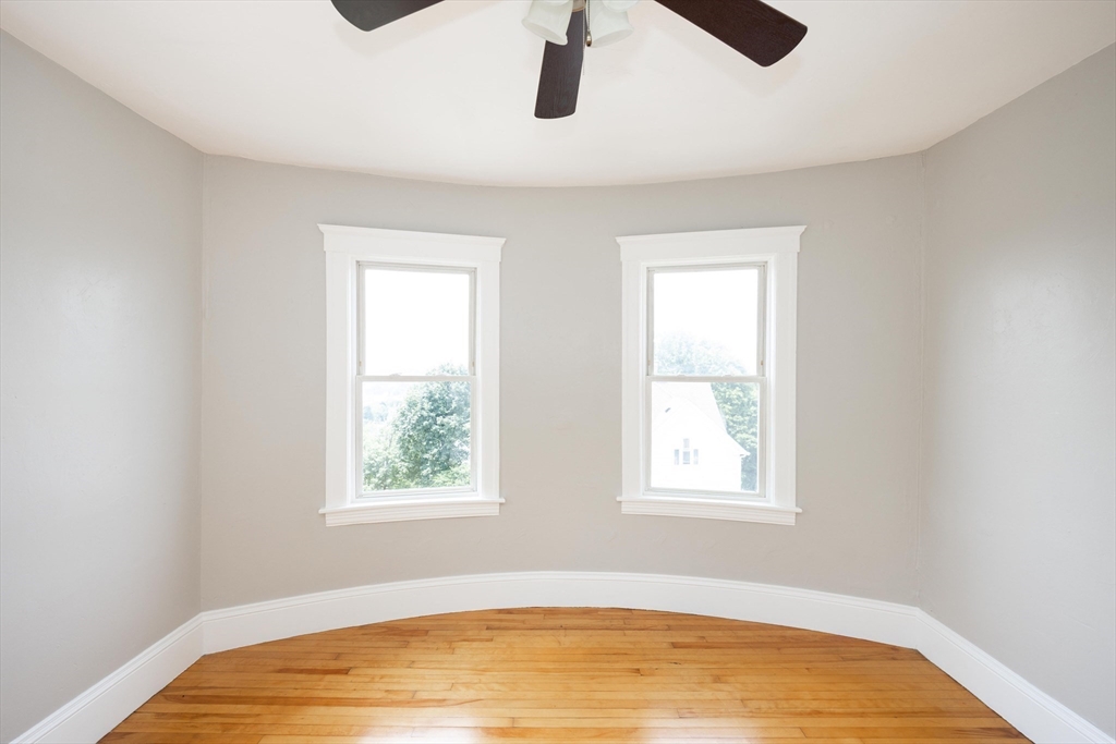 3 bed, 1 bath apartment for rent at 38 Everard St Unit U3, Worcester — photo 10 of 16