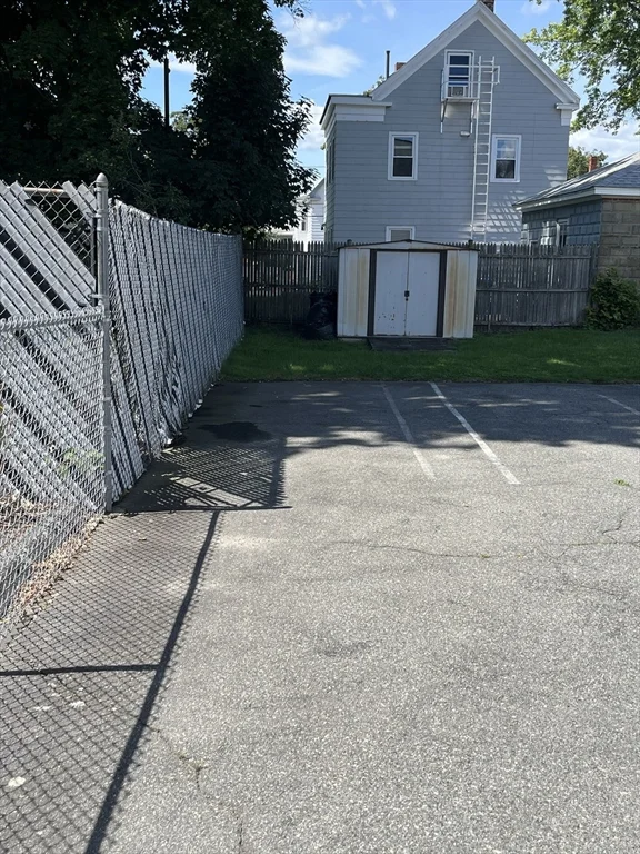 2 bed, 1 bath apartment for rent at 38 Everett St Unit 2, Medford — photo 27 of 29