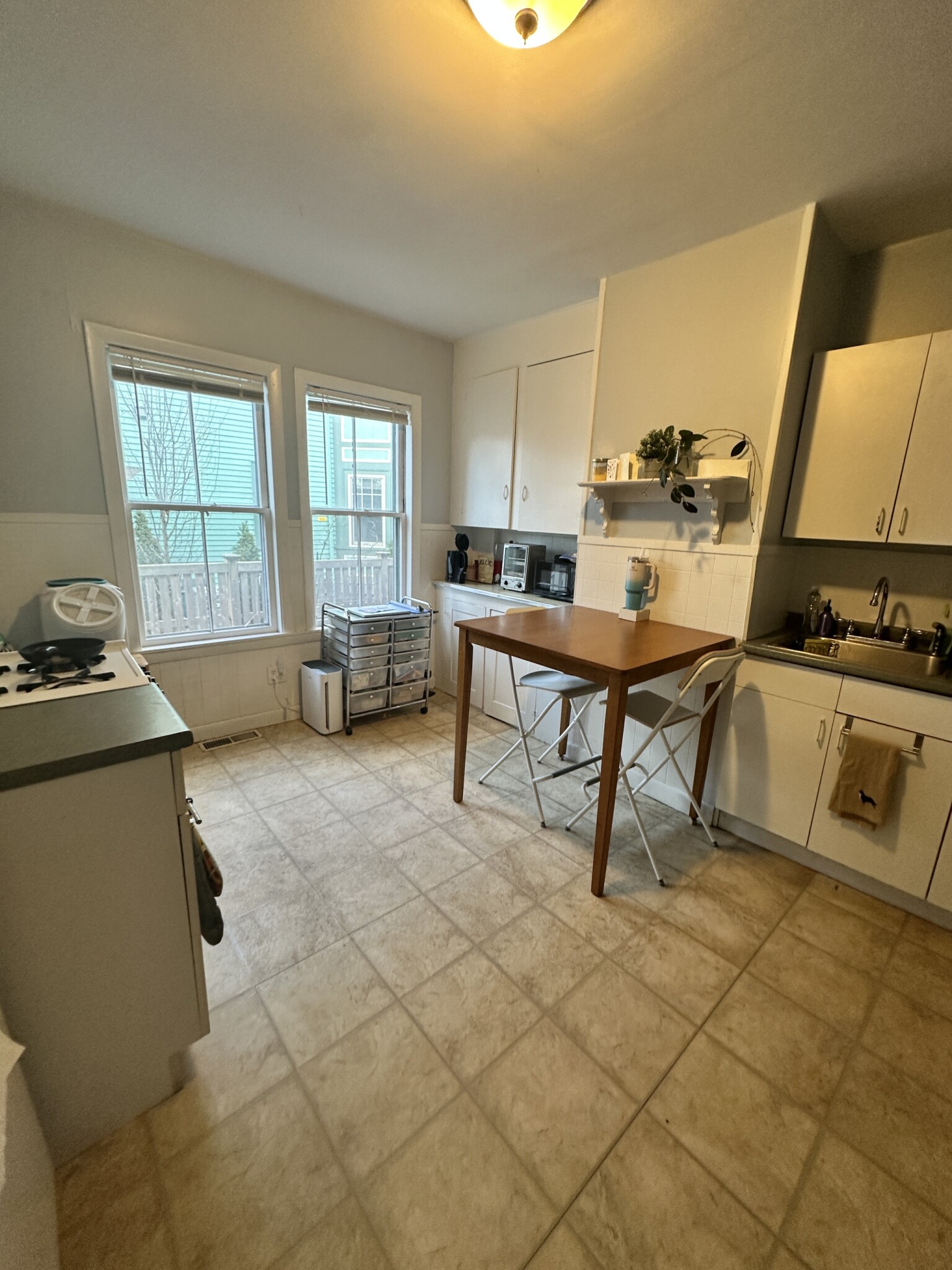 1 bed, 1 bath apartment for rent at 38 Fairfield St Unit 40B, North Cambridge — photo 4 of 24