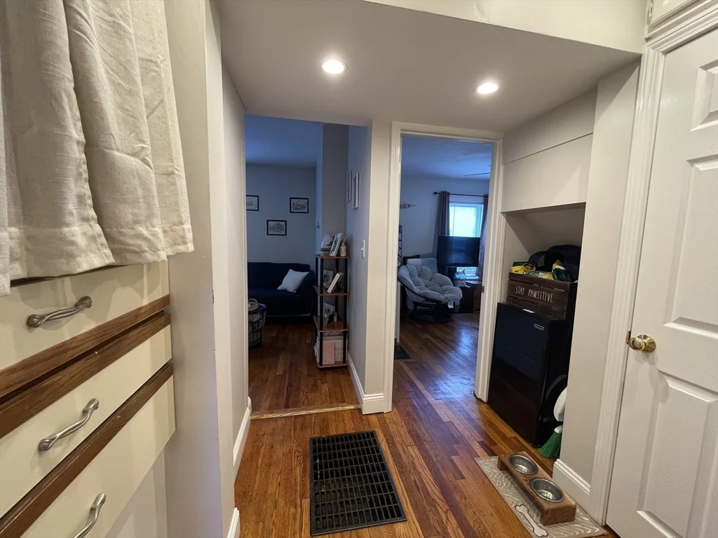 2 bed, 1 bath apartment for rent at 38 Faxon St Unit 38, Nonantum — photo 10 of 17