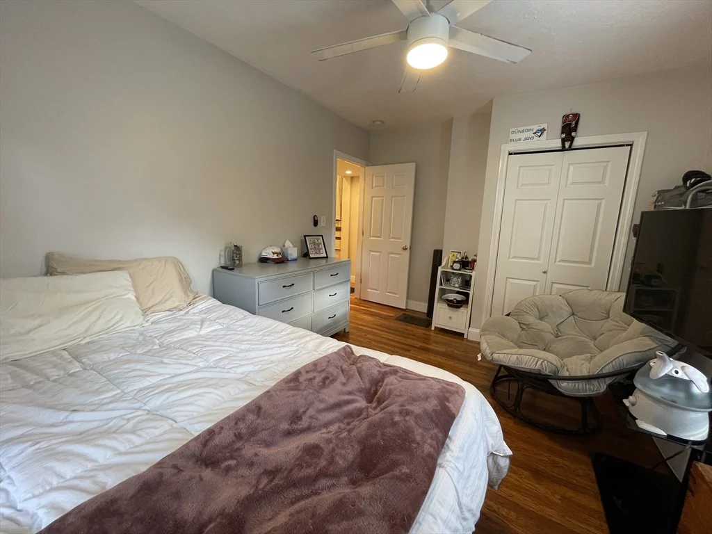 2 bed, 1 bath apartment for rent at 38 Faxon St Unit 38, Nonantum — photo 9 of 17