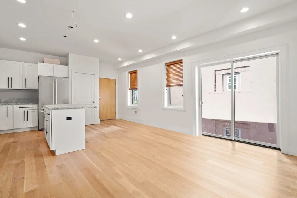 2 bed, 2 bath apartment for rent at 38 Fleet St Unit 1, North End — photo 2 of 9