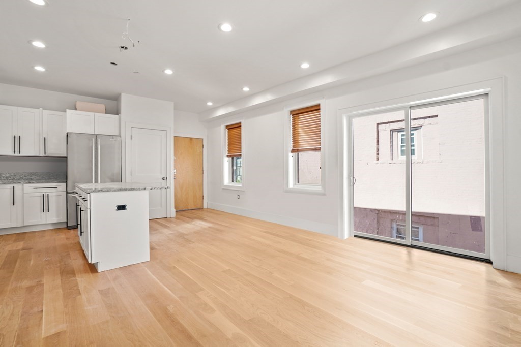 2 bed, 2 bath apartment for rent at 38 Fleet St Unit 3, North End — photo 2 of 9