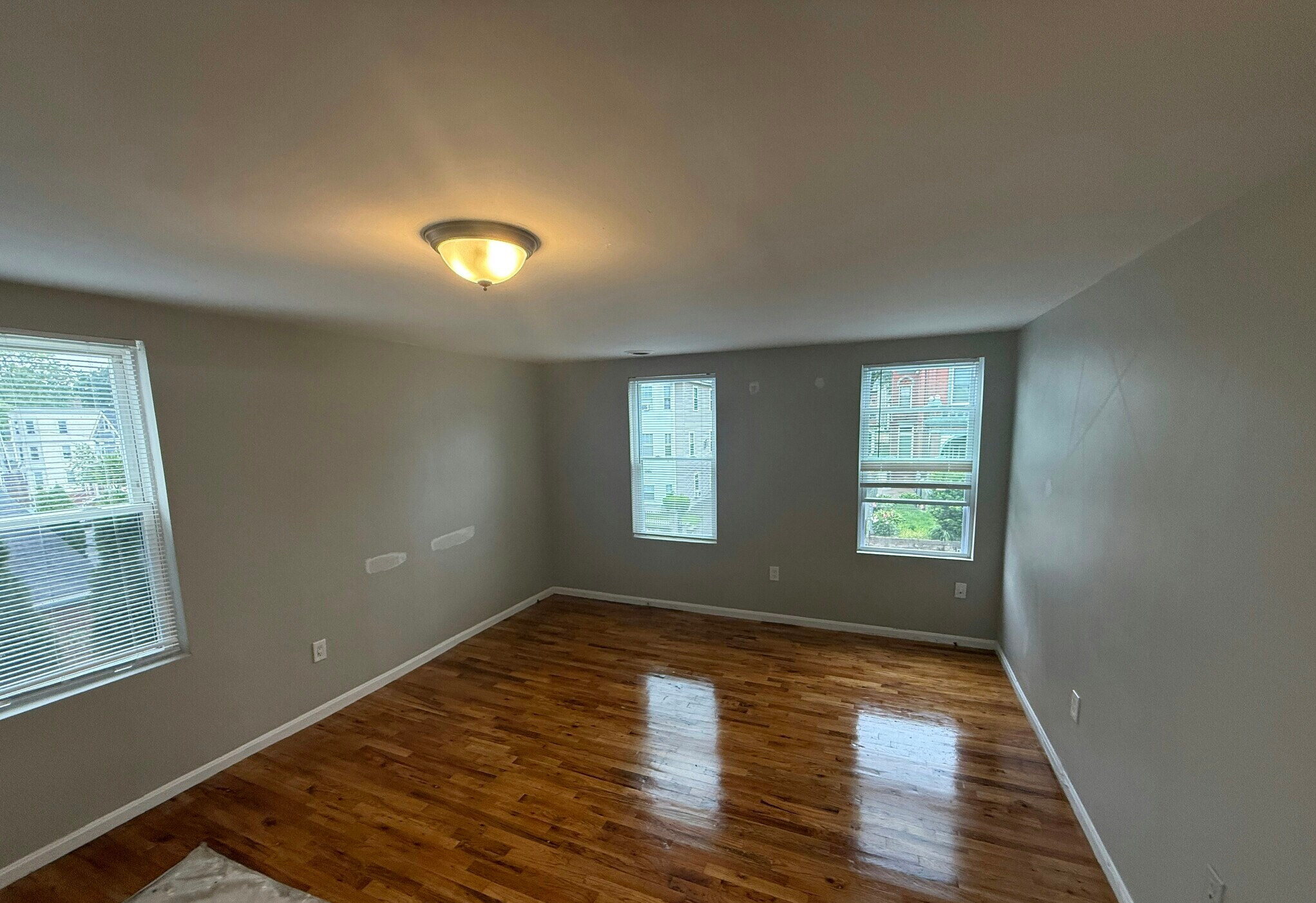 4 bed, 1 bath apartment for rent at 38 Forest Hills St Unit 2, Jamaica Plain — photo 5 of 10