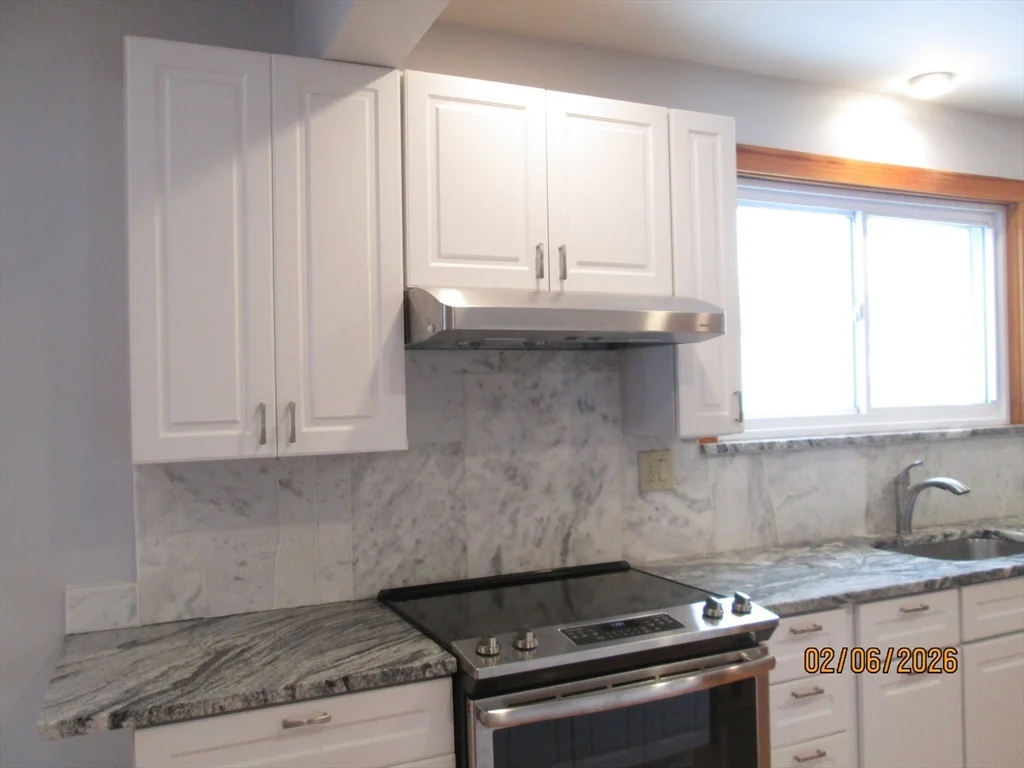 3 bed, 1 bath apartment for rent at 38 Forest St Unit 2, Peabody — photo 5 of 20