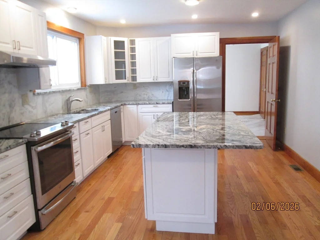 3 bed, 1 bath apartment for rent at 38 Forest St Unit 2, Peabody — photo 1 of 20