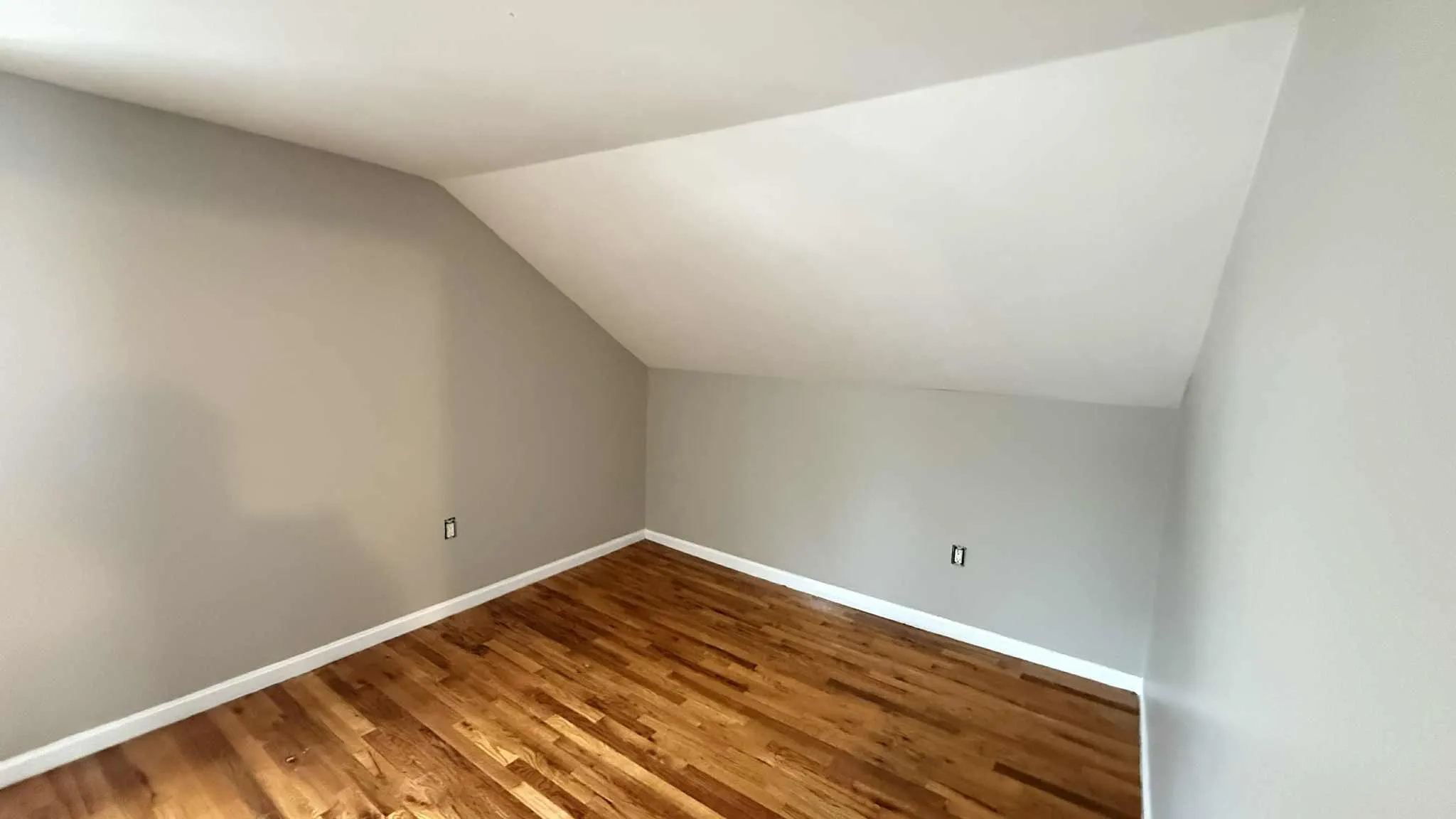 4 bed, 1 bath apartment for rent at 38 Forest St Unit 2, Roxbury — photo 10 of 14