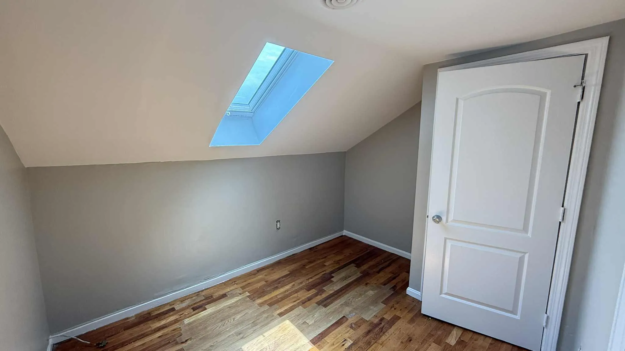 4 bed, 1 bath apartment for rent at 38 Forest St Unit 2, Roxbury — photo 11 of 14