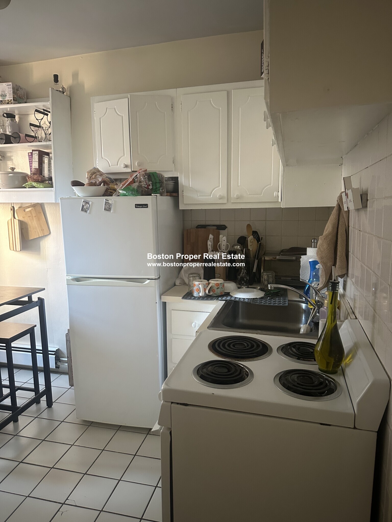 2 bed, 1 bath apartment for rent at 38 Garden St Unit 2, Beacon Hill — photo 3 of 7