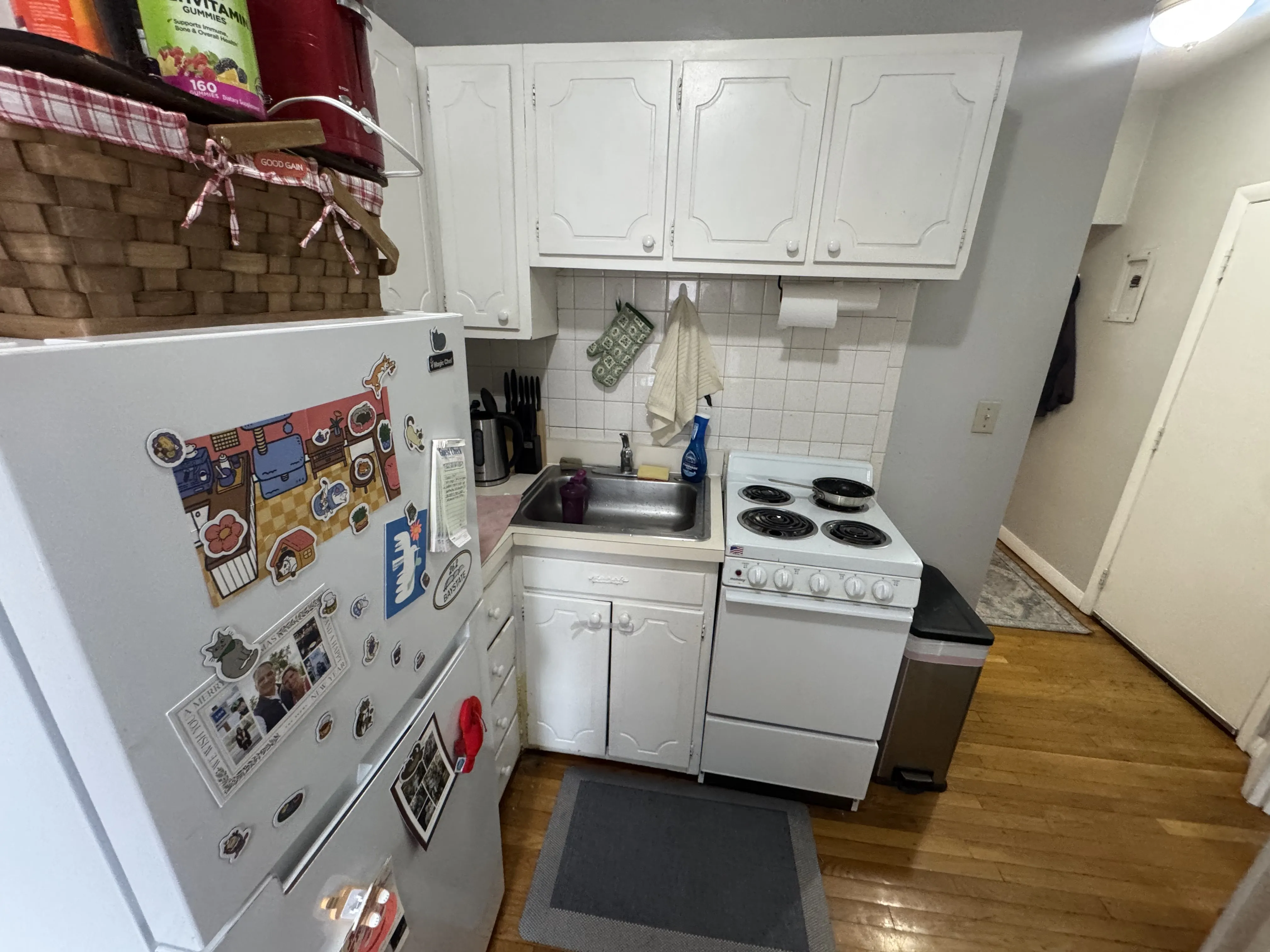2 bed, 1 bath apartment for rent at 38 Garden St Unit 3, Beacon Hill — photo 5 of 7
