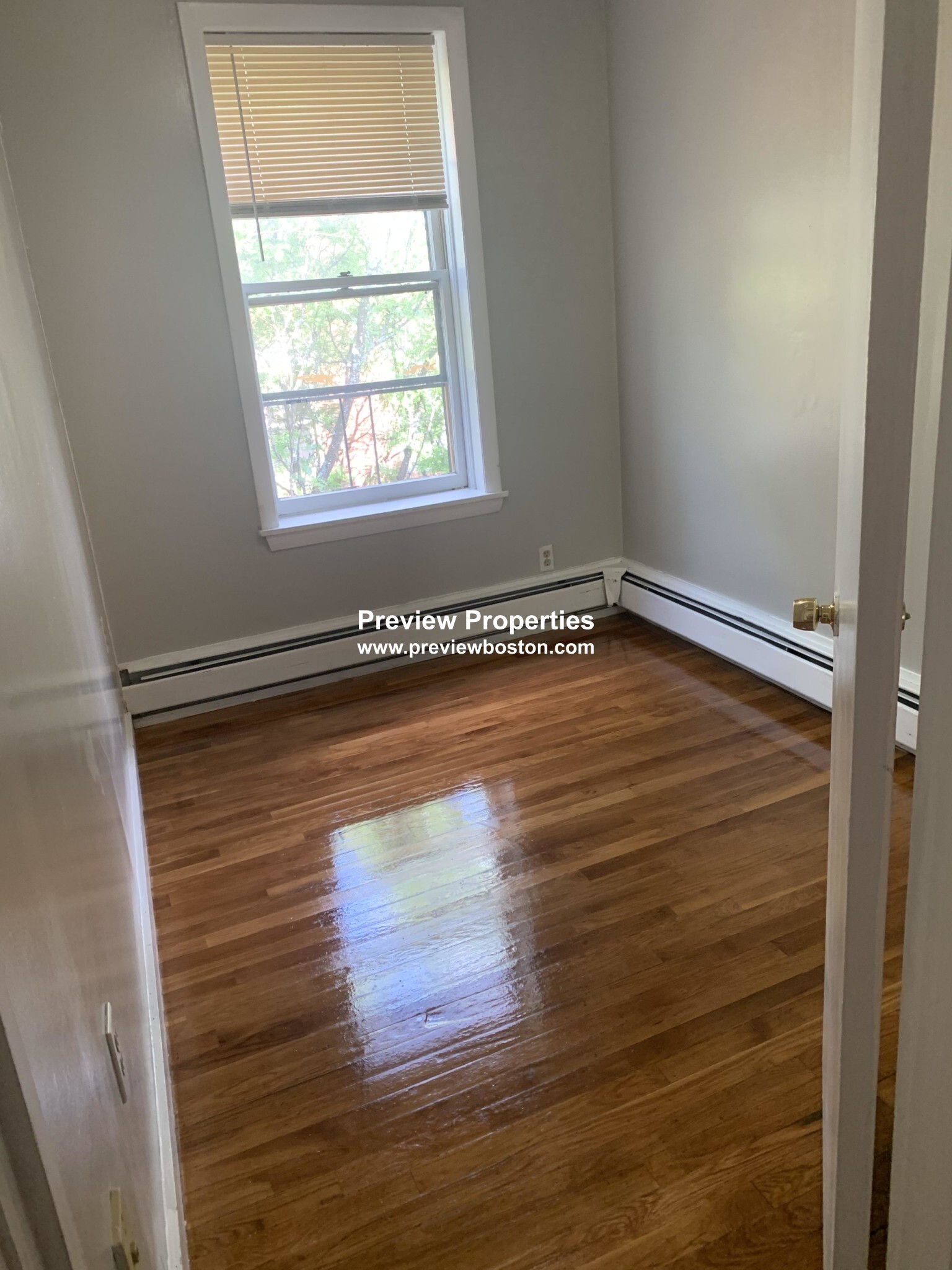 2 bed, 1 bath apartment for rent at 38 Garden St Unit 3P, Beacon Hill — photo 3 of 5