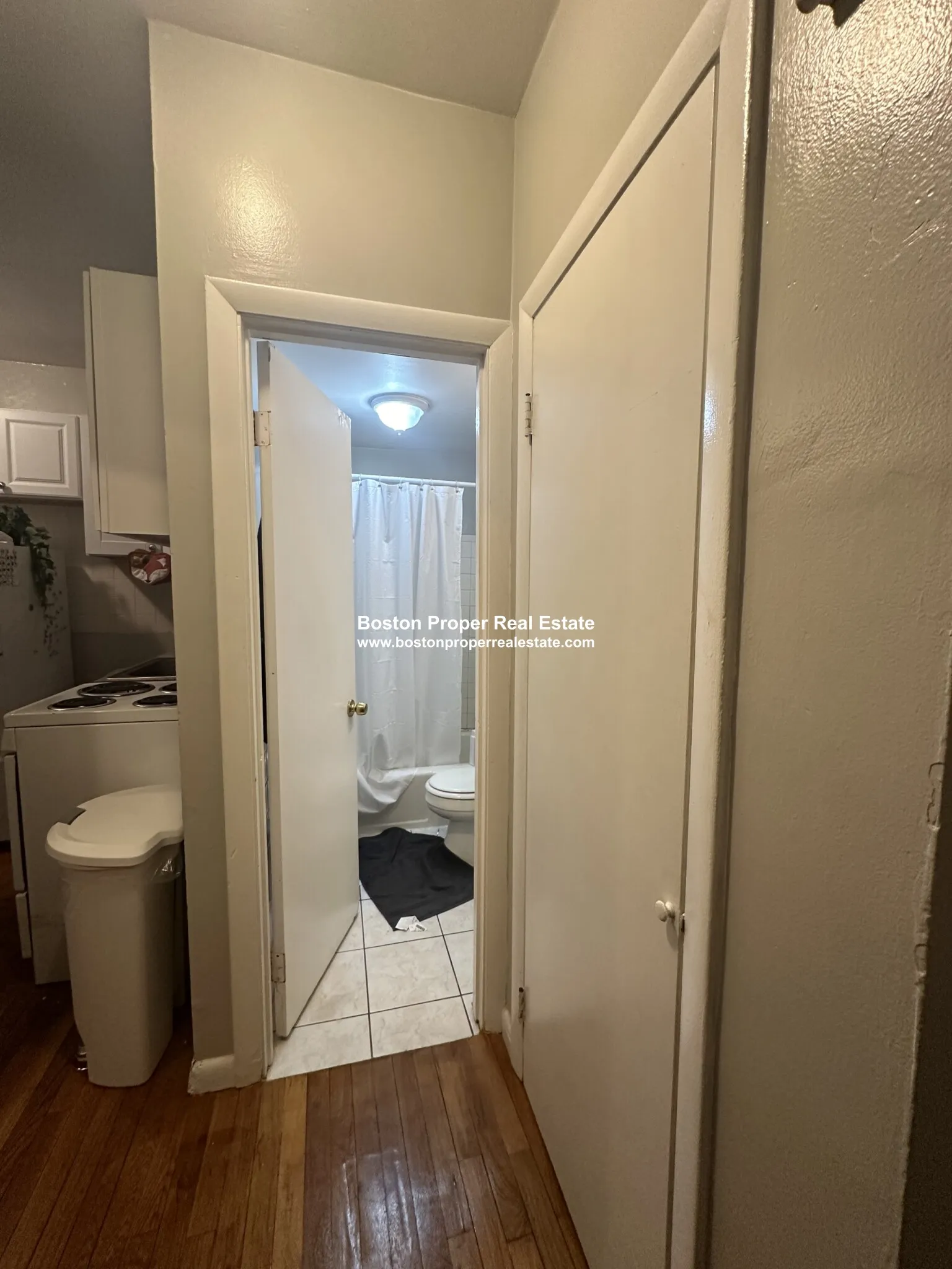 2 bed, 1 bath apartment for rent at 38 Garden St Unit 4, Beacon Hill — photo 4 of 21