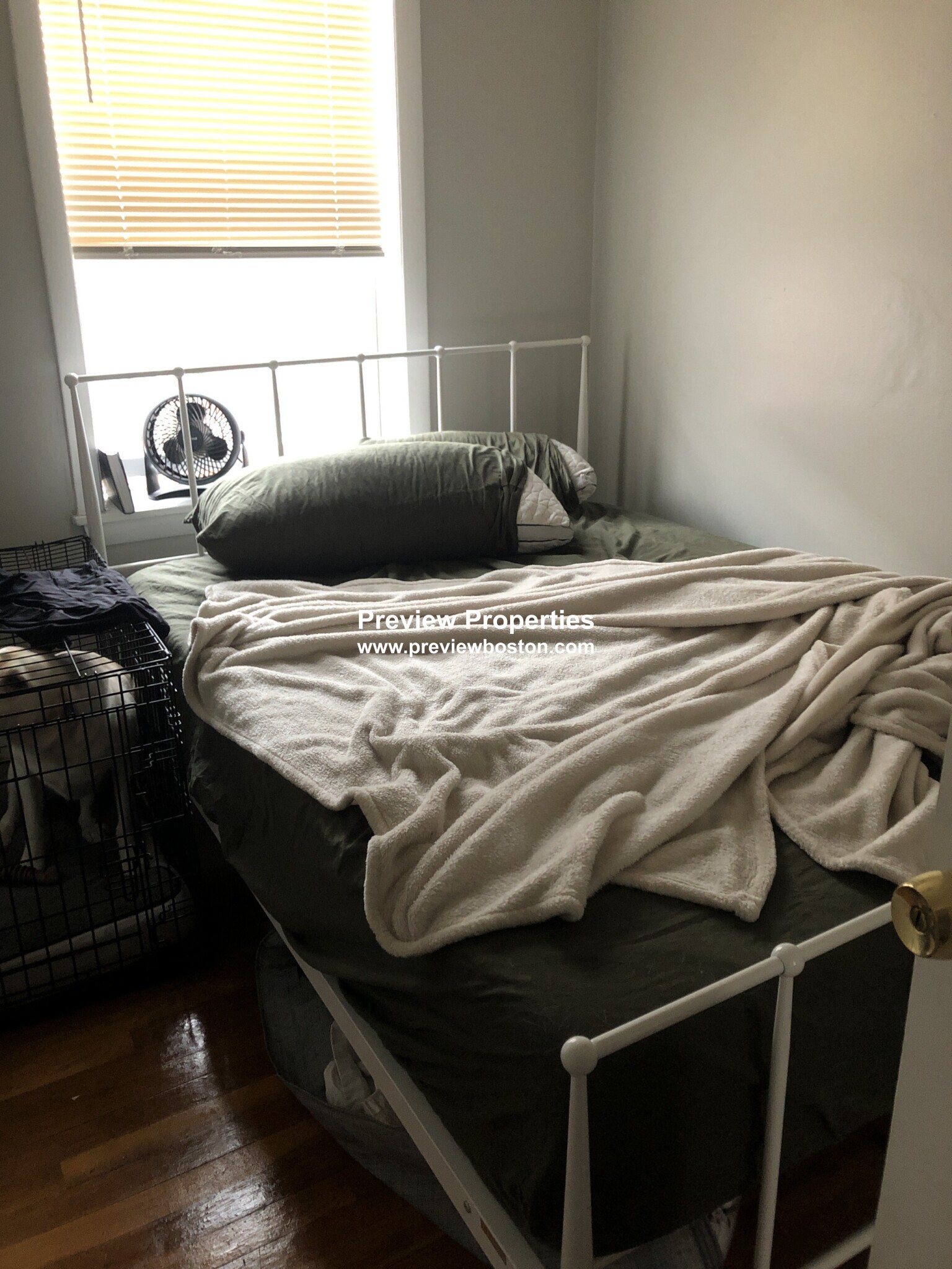 2 bed, 1 bath apartment for rent at 38 Garden St Unit 4P, Beacon Hill — photo 2 of 6