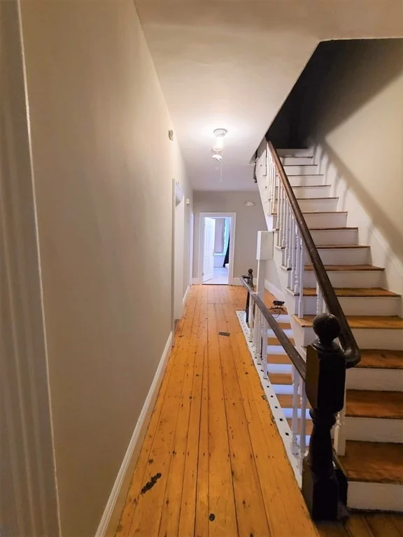 7 bed, 2 bath apartment for rent at 38 Gardner St, Allston — photo 9 of 11