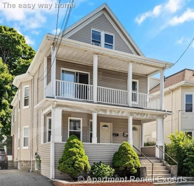 2 bed, 1 bath apartment for rent at 38 George St Unit 1, Tufts — photo 12 of 15
