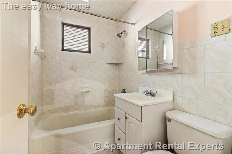 2 bed, 1 bath apartment for rent at 38 George St Unit 1, Tufts — photo 6 of 15