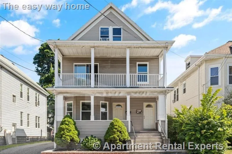 2 bed, 1 bath apartment for rent at 38 George St Unit 1, Tufts — photo 14 of 15